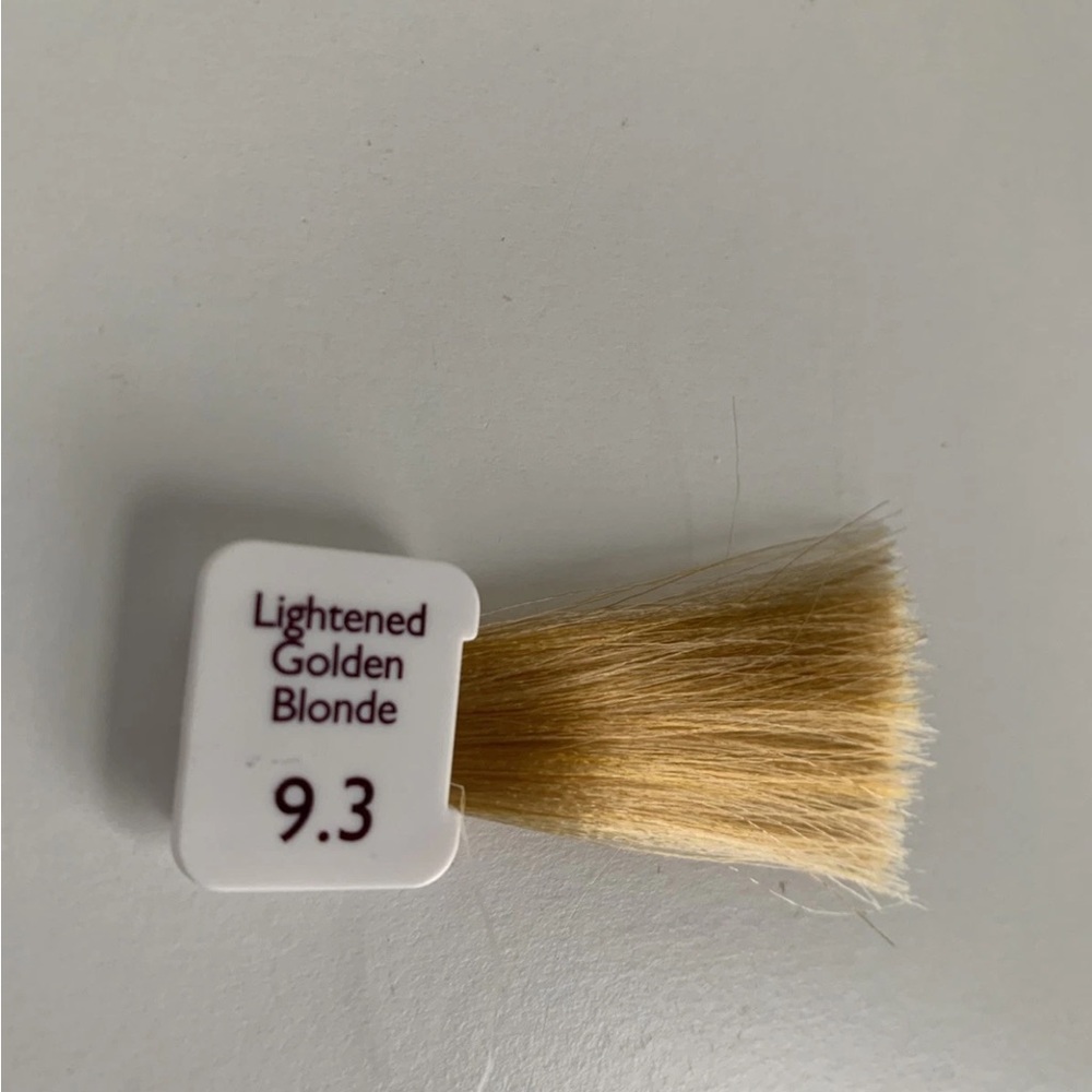 Natulique Lightened Golden Blonde Hair Color 9.3 lot of 3 boxes
